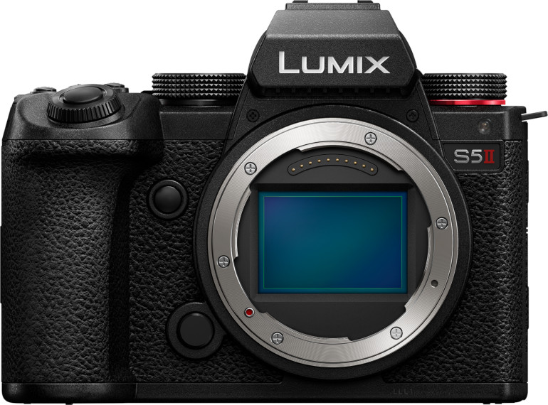 Panasonic S5 II nu